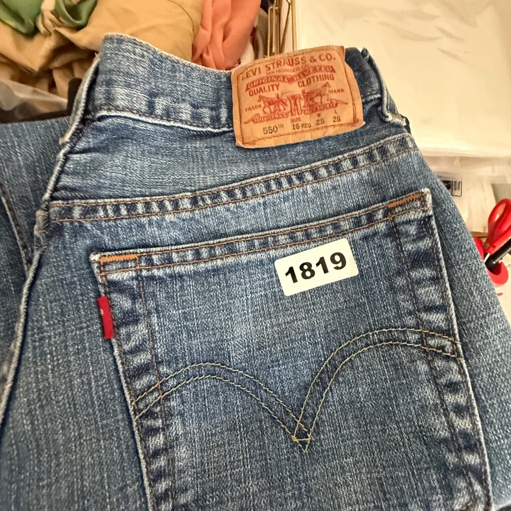 Levis 550 Relaxed Fit Boys Jeans Size 16 Reg Blue Denim Medium Wash 550-0216